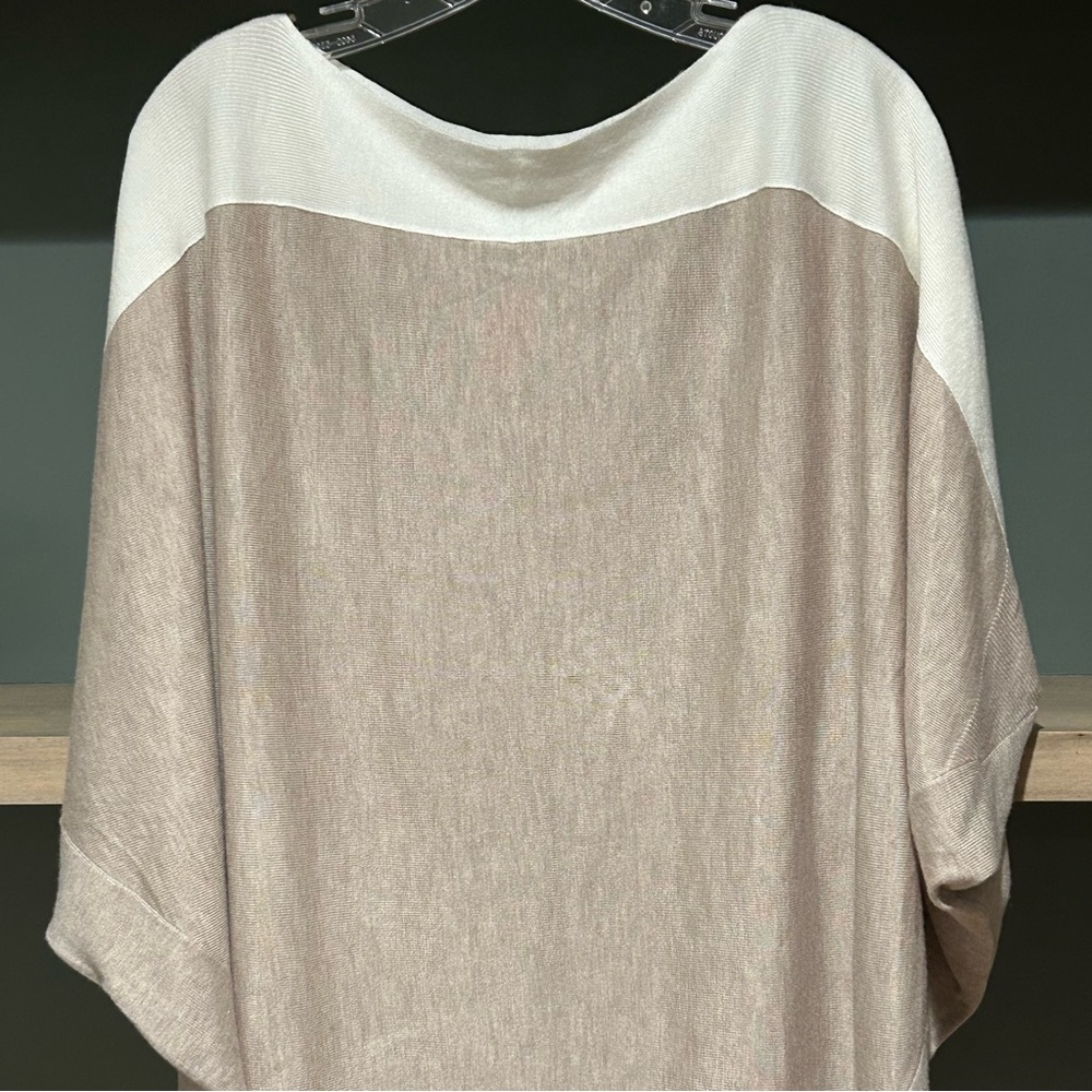 SPLENDID OVERSIZED SWEATER. Size M/L. Cream and tope.